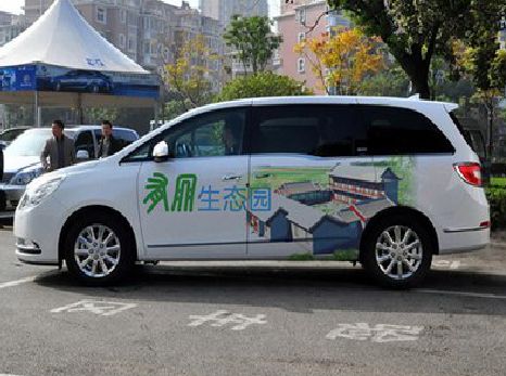 原阳户外车贴喷绘如何保持效果?